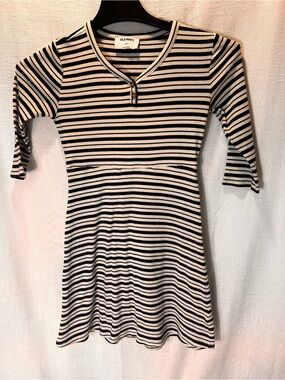 Old Navy Black and White Striped Long Sleeve Ribbed Dress